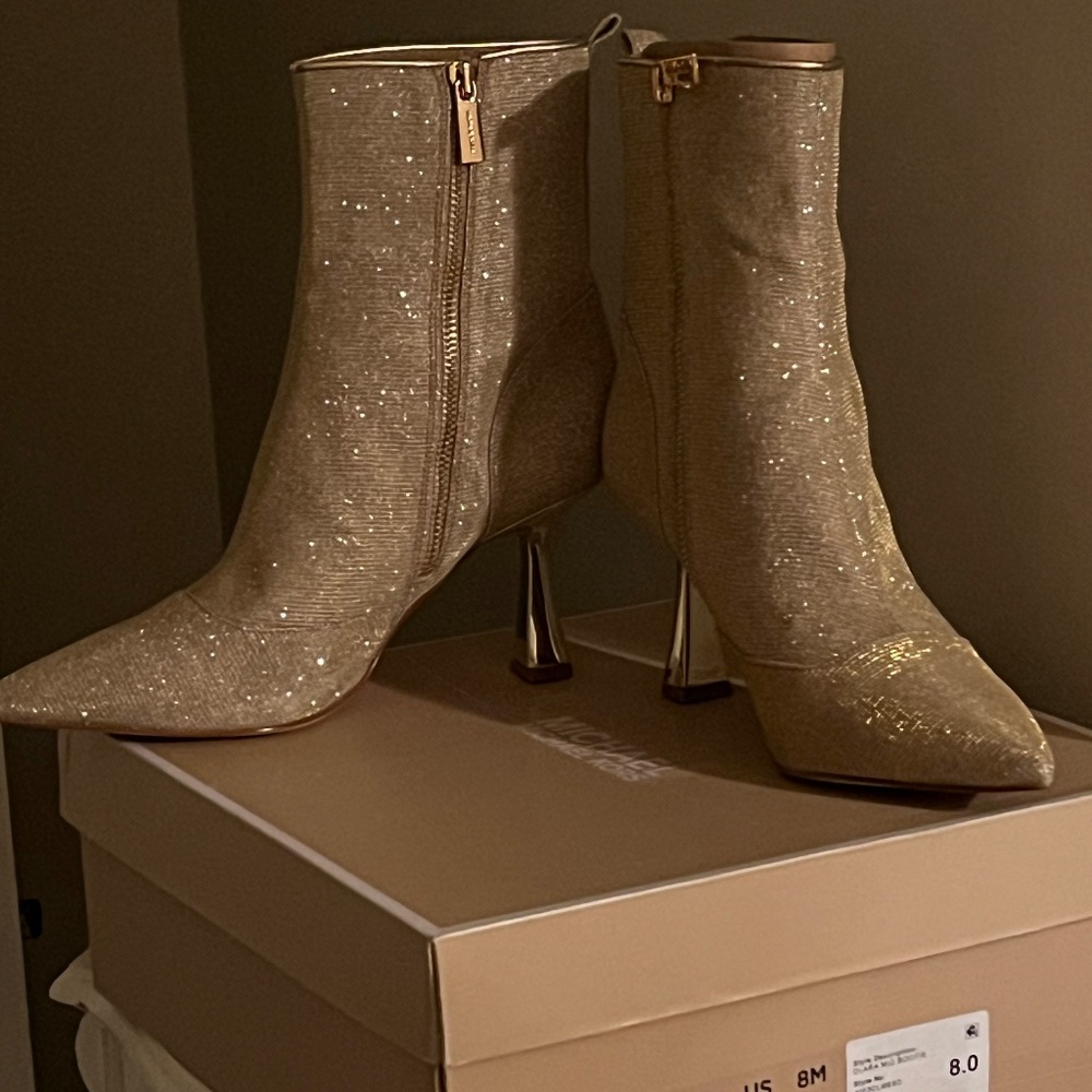 Designer Boots - image 3